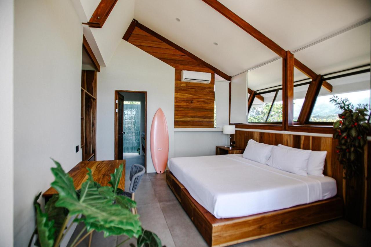 Surf Synergy All-Inclusive Surf Retreat Jacó Exterior foto