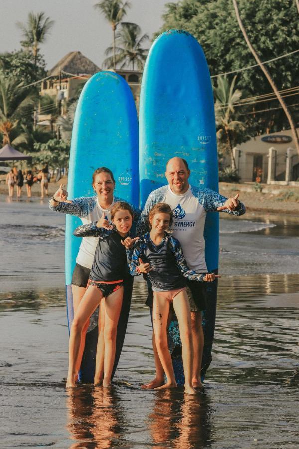 Surf Synergy All-Inclusive Surf Retreat Jacó Exterior foto